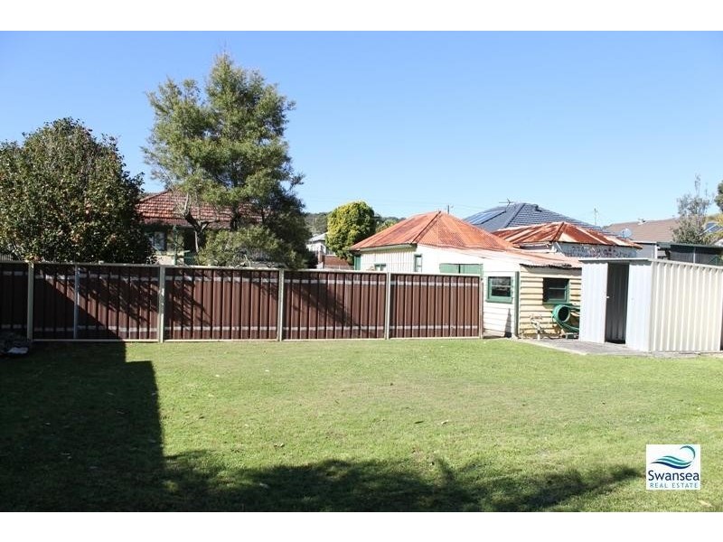 302 Pacific Hwy, Swansea NSW 2281