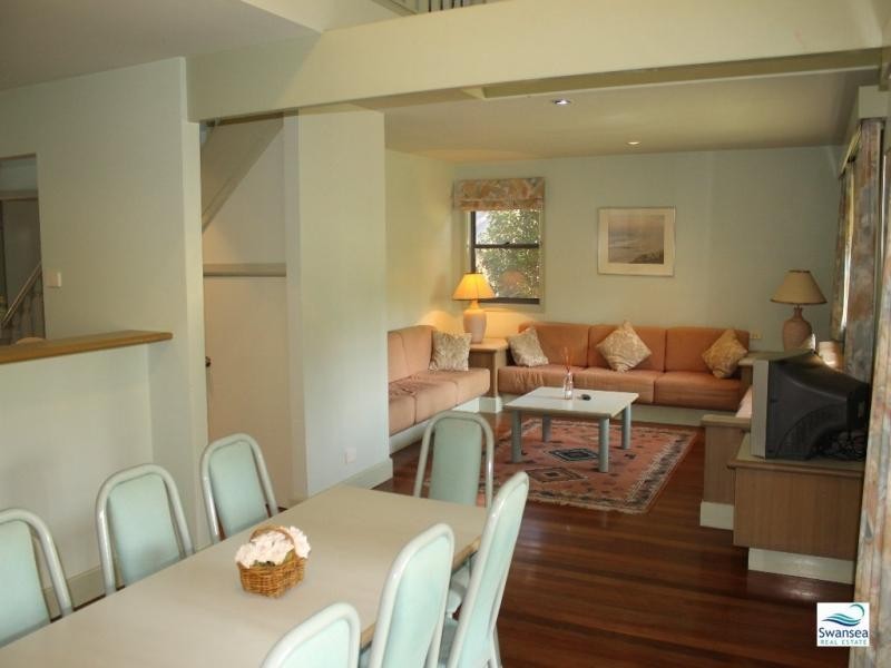 64 Kingfisher Cct, Cams Wharf NSW 2281