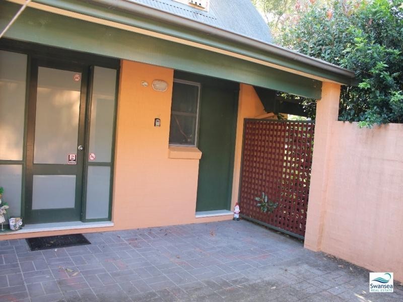 64 Kingfisher Cct, Cams Wharf NSW 2281