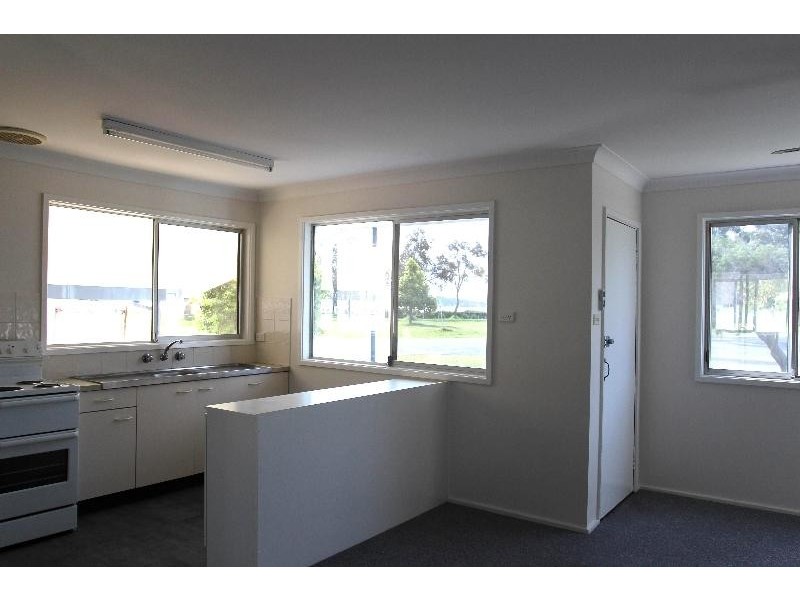 34 Oxley St, Swansea NSW 2281