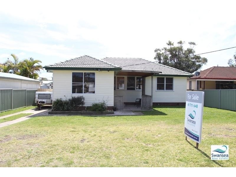 21 Phillip St, Caves Beach NSW 2281