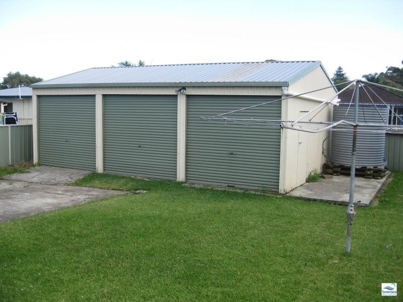 21 Phillip St, Caves Beach NSW 2281