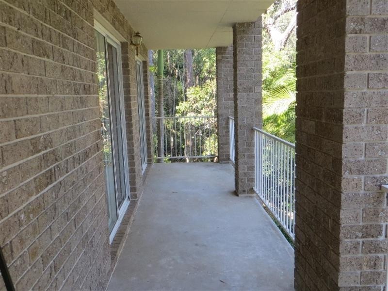 63 Scenic Dr, Caves Beach NSW 2281