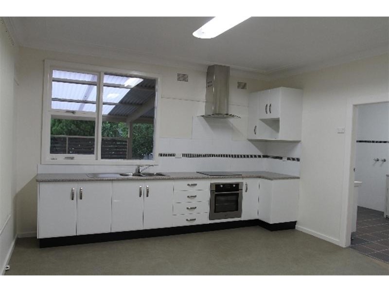 6 Kahibah  St, Swansea NSW 2281