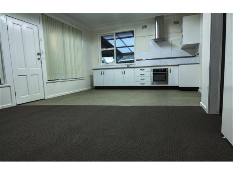 6 Kahibah  St, Swansea NSW 2281