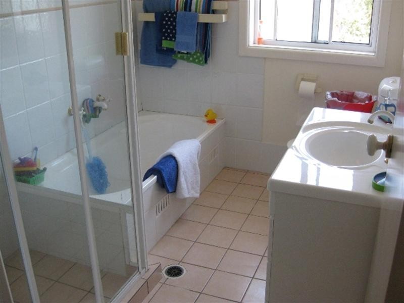 2/33-39 Haddon  Cres, Marks Point NSW 2280