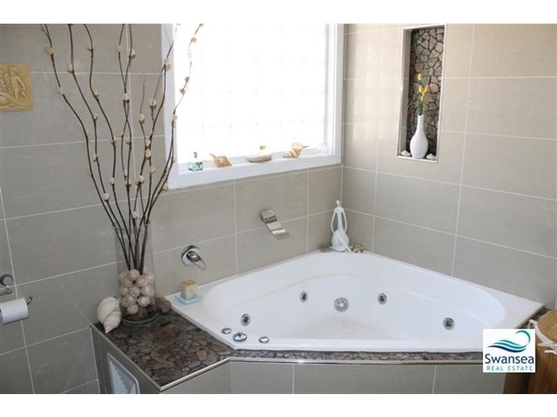 29 Francis St, Swansea Heads NSW 2281