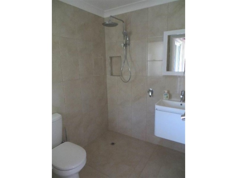 63 Scenic  Dr, Caves Beach NSW 2281