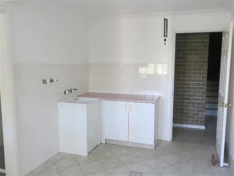 63 Scenic  Dr, Caves Beach NSW 2281