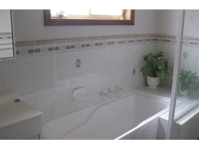150 CAVES BEACH  Rd, Caves Beach NSW 2281