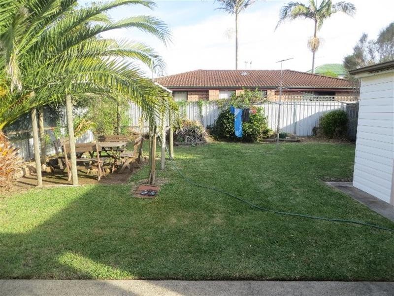 12 Tirriki St, Blacksmiths NSW 2281