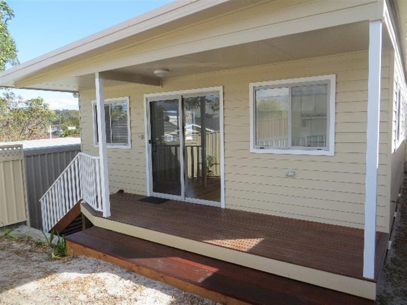 25A Caves Beach Rd, Caves Beach NSW 2281