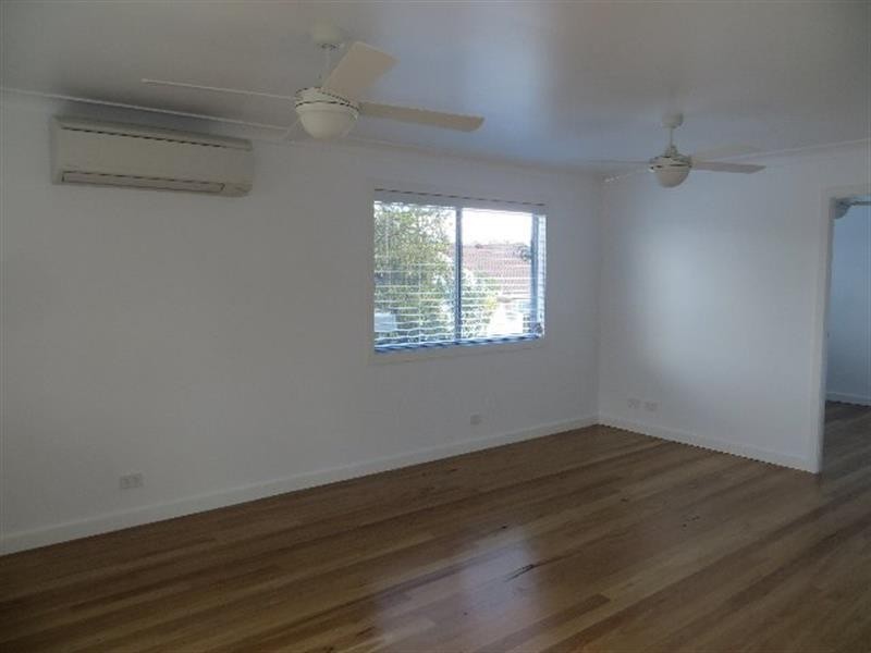 25A Caves Beach Rd, Caves Beach NSW 2281