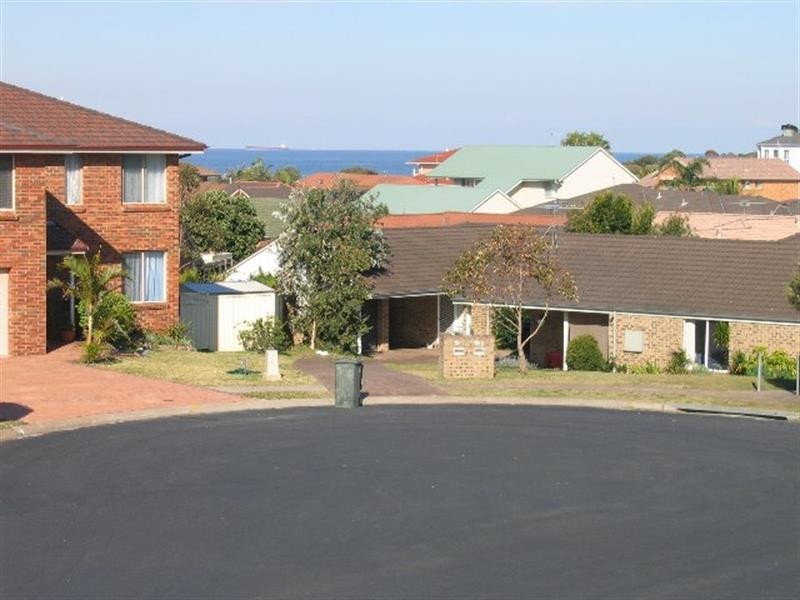 26A Seaspray Cl, Caves Beach NSW 2281