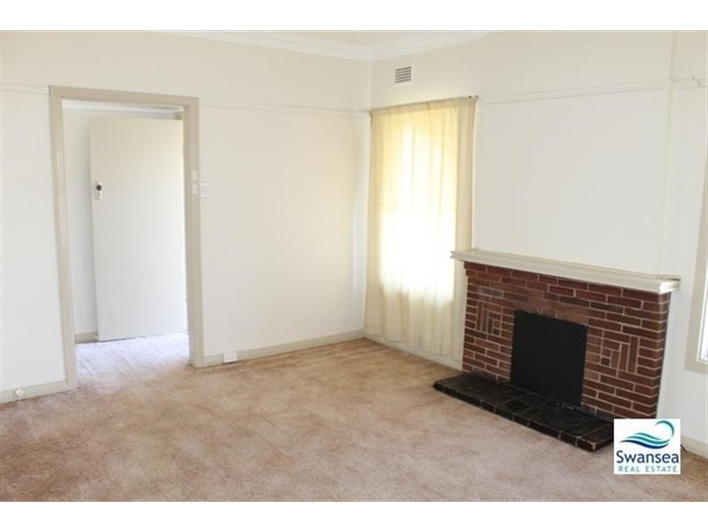 12 Beach St, Belmont South NSW 2280