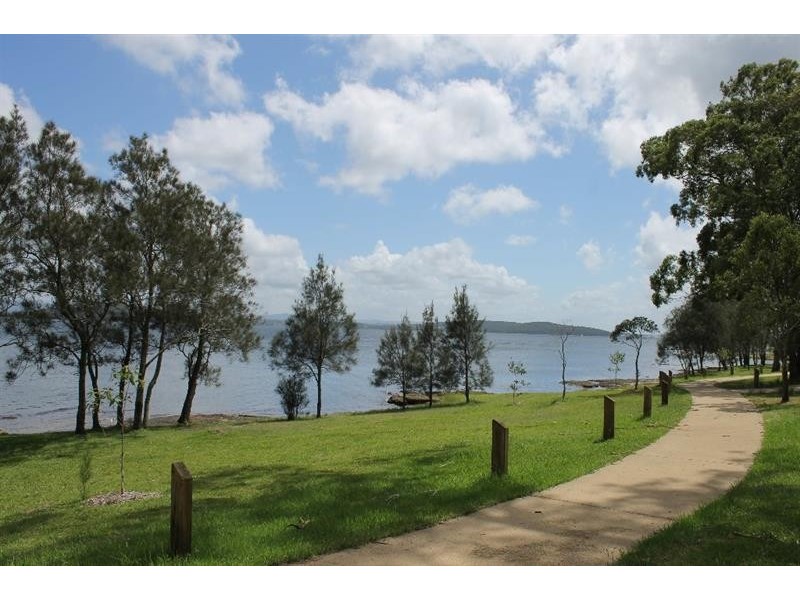 102 Grey Gum Trl, Murrays Beach NSW 2281