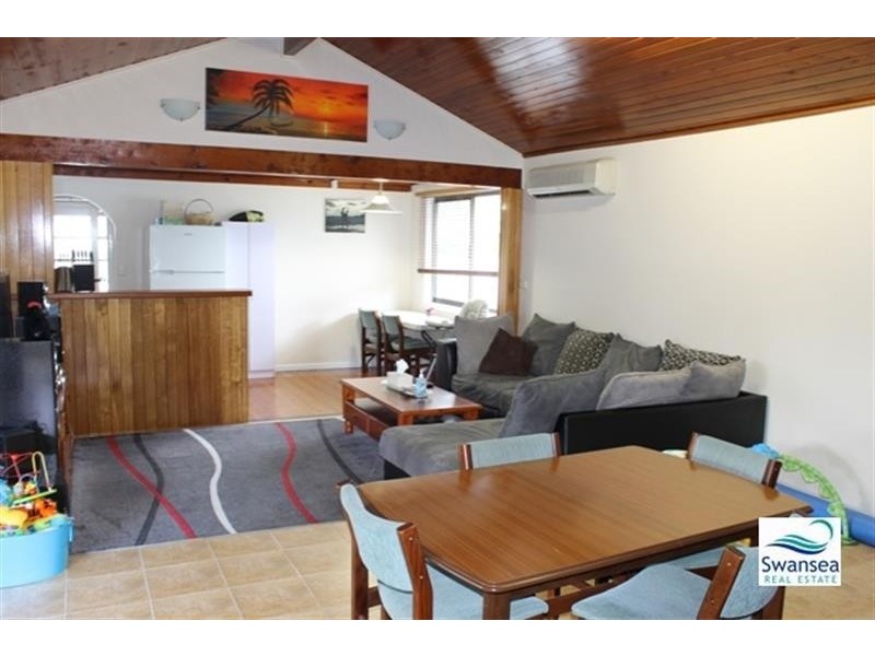 54 Catherine St, Swansea NSW 2281