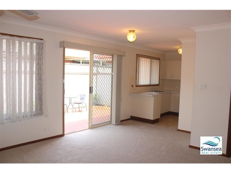 2/23 Wood St, Swansea NSW 2281