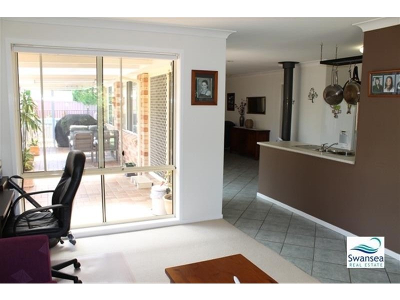 10 Nioka Pl, Swansea NSW 2281