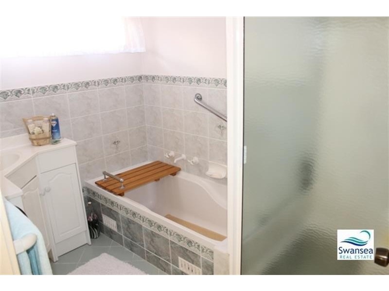 1/25 Wood St, Swansea NSW 2281