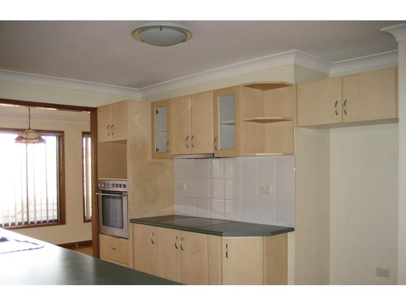 15 Bligh Ave, Caves Beach NSW 2281