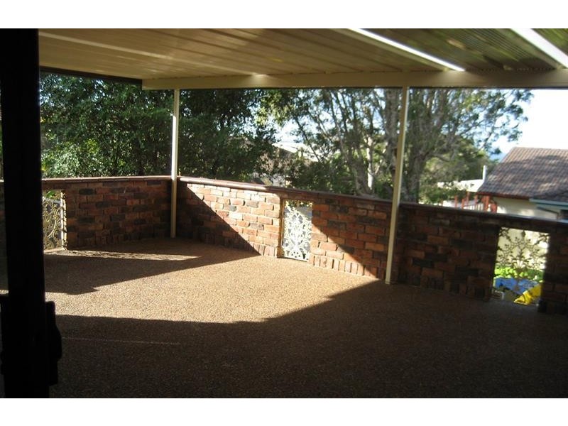 15 Bligh Ave, Caves Beach NSW 2281