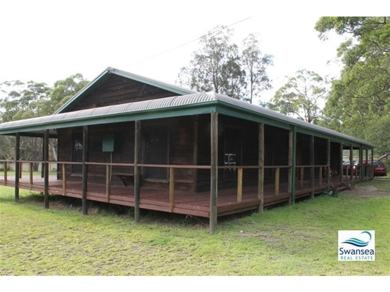 30 Summerland Rd, Summerland Point NSW 2259