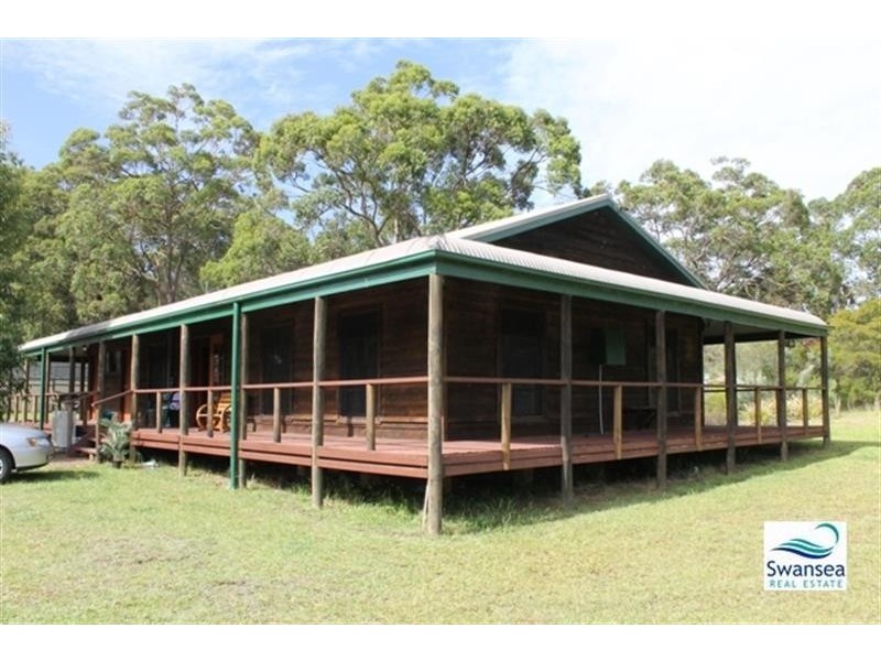 30 Summerland Rd, Summerland Point NSW 2259