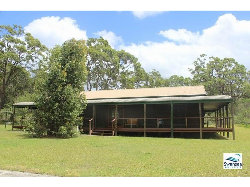 30 Summerland Rd, Summerland Point NSW 2259