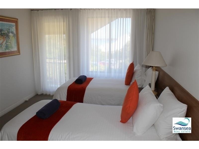 402 Currawong Cct, Cams Wharf NSW 2281