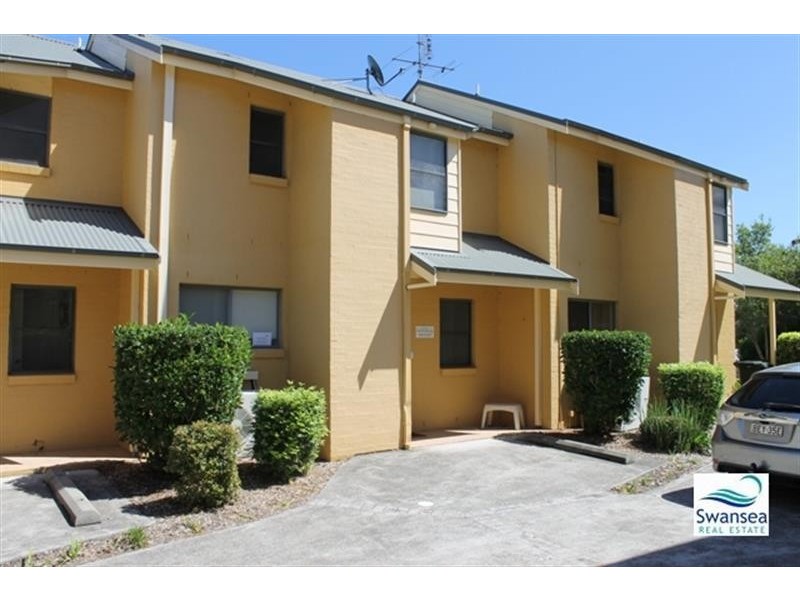 402 Currawong Cct, Cams Wharf NSW 2281