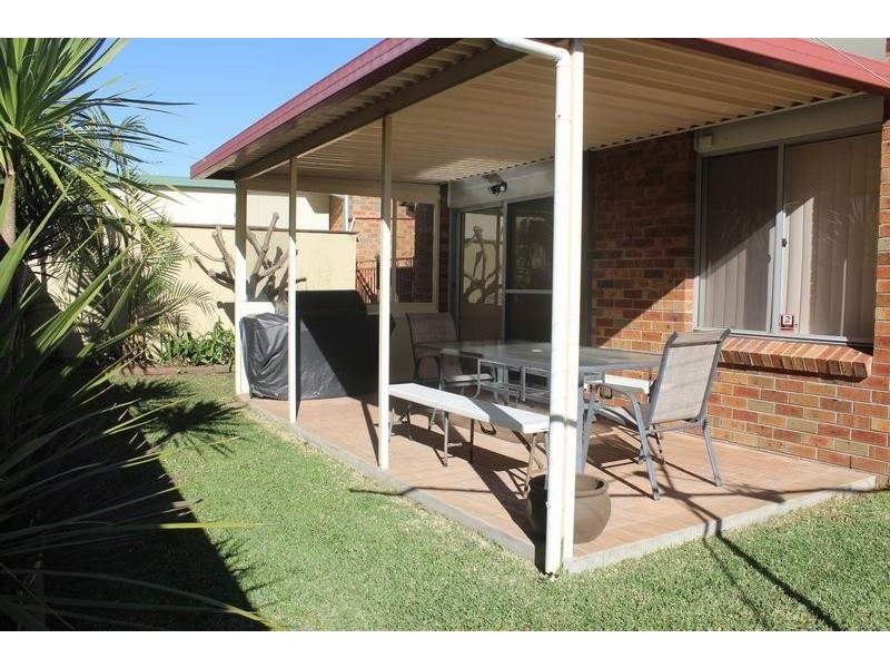 41 Tasman  Ct, Caves Beach NSW 2281