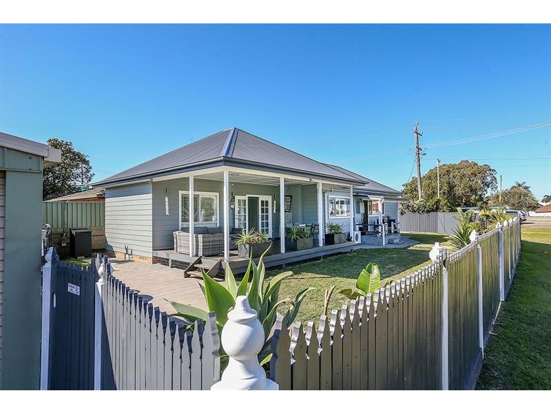128 Lakeview Pde, Blacksmiths NSW 2281