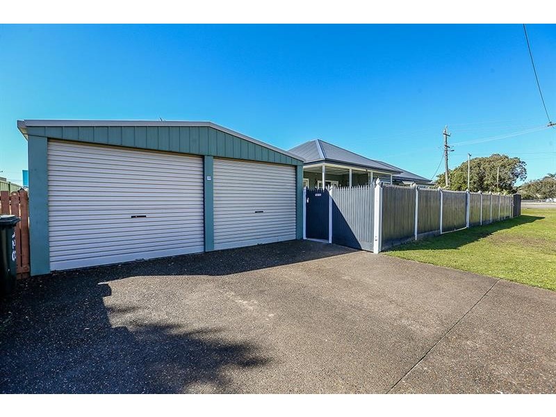 128 Lakeview Pde, Blacksmiths NSW 2281
