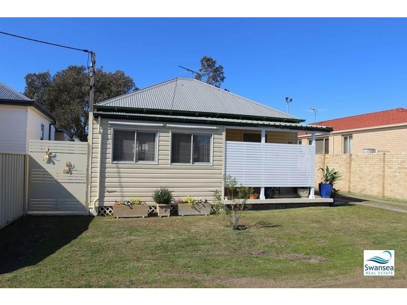 70 Pelican St, Swansea NSW 2281