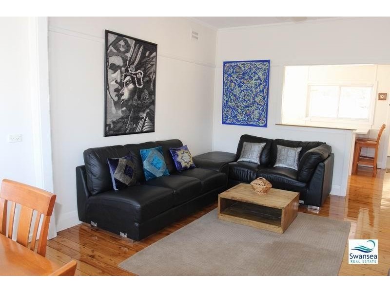 70 Pelican St, Swansea NSW 2281