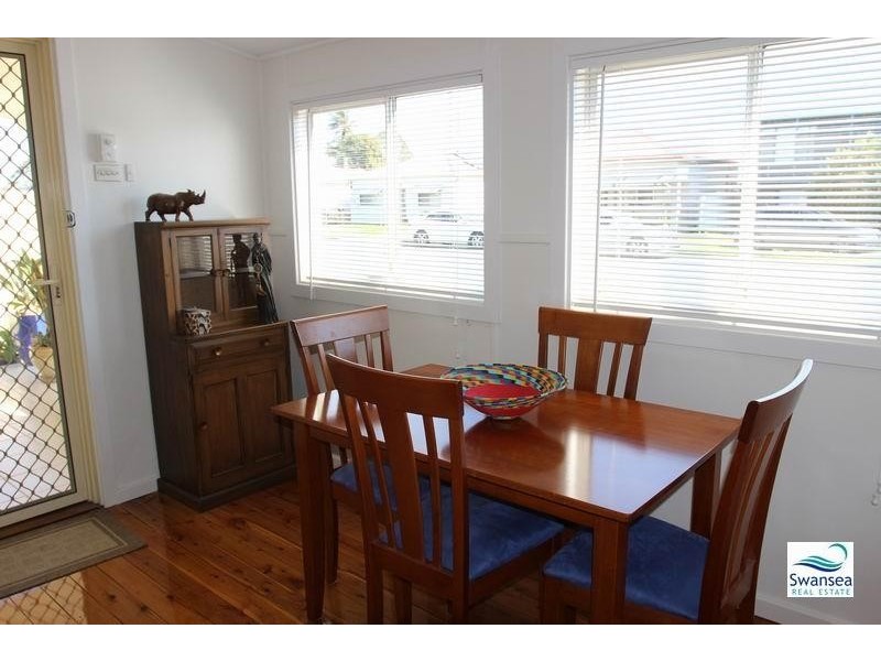 70 Pelican St, Swansea NSW 2281