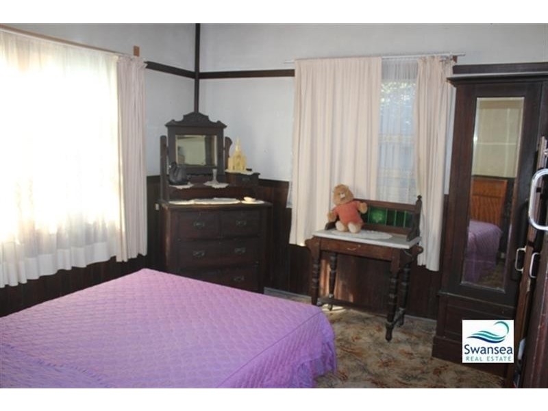 8 Waterview Rd, Nords Wharf NSW 2281