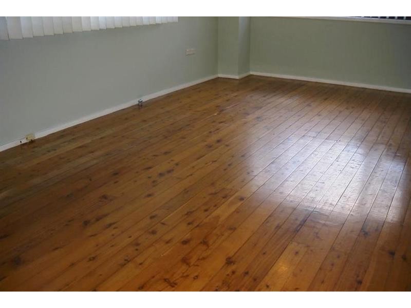 14 Strathmore Rd, Caves Beach NSW 2281