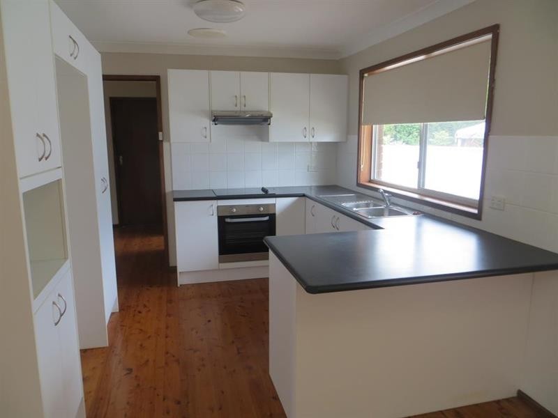 117 Park Ave, Caves Beach NSW 2281