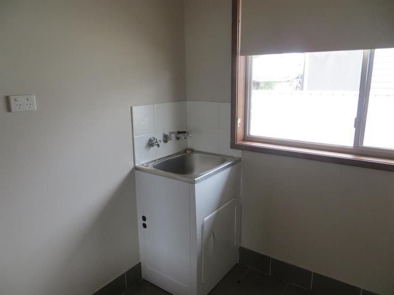 117 Park Ave, Caves Beach NSW 2281