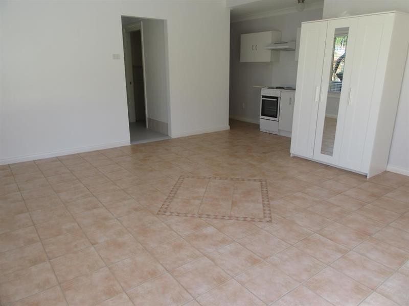 8a Palm Tree Cres, Caves Beach NSW 2281