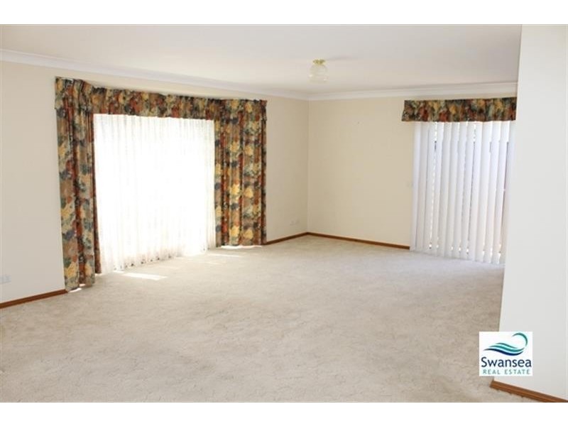 1/261 Pacific Hwy, Swansea NSW 2281