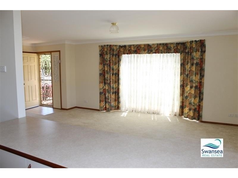 1/261 Pacific Hwy, Swansea NSW 2281