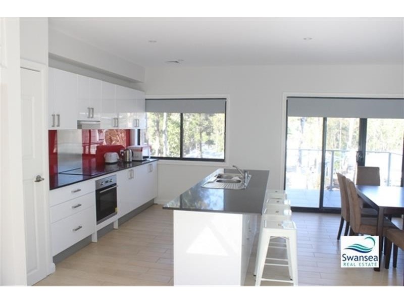 97 Lake Forest Way, Murrays Beach NSW 2281
