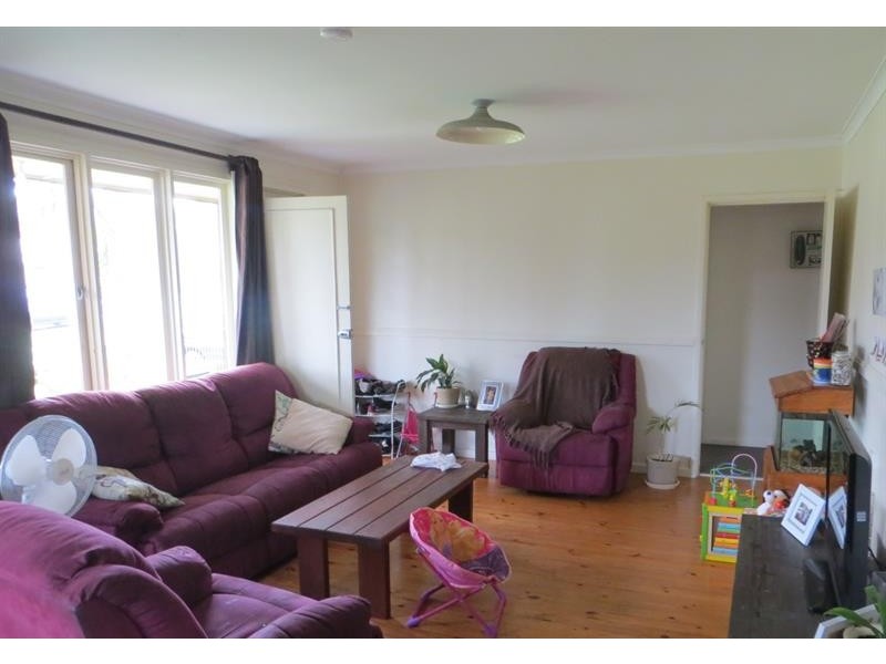 6 Martha St, Caves Beach NSW 2281