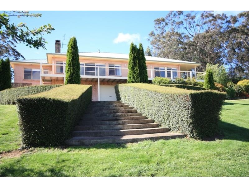 14 Yuille Ave, Bundanoon NSW 2578