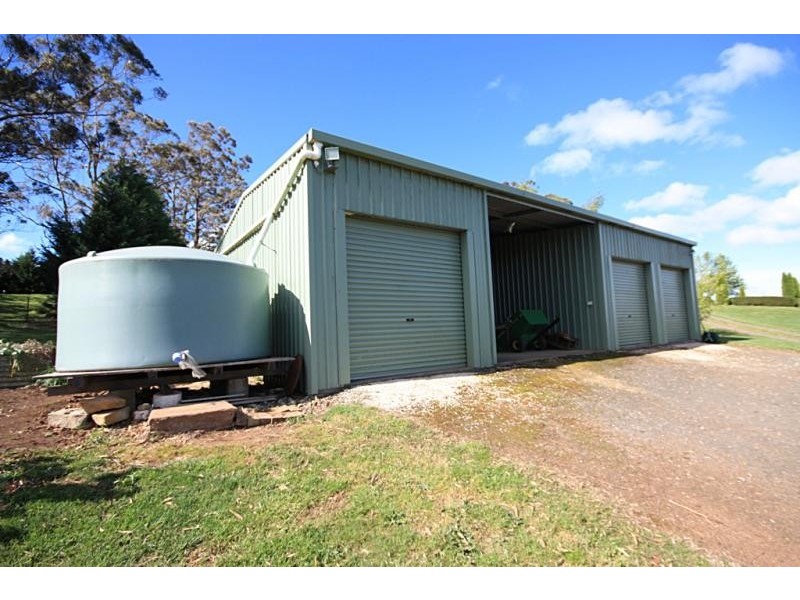 14 Yuille Ave, Bundanoon NSW 2578