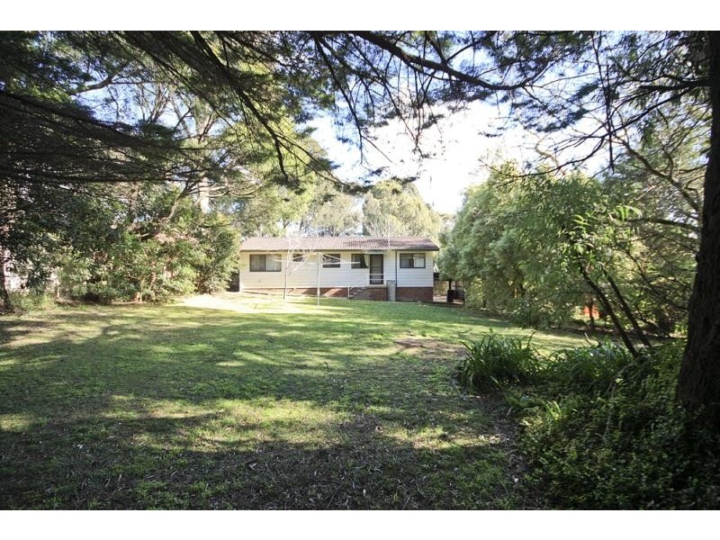 5 Lucas St, Bundanoon NSW 2578