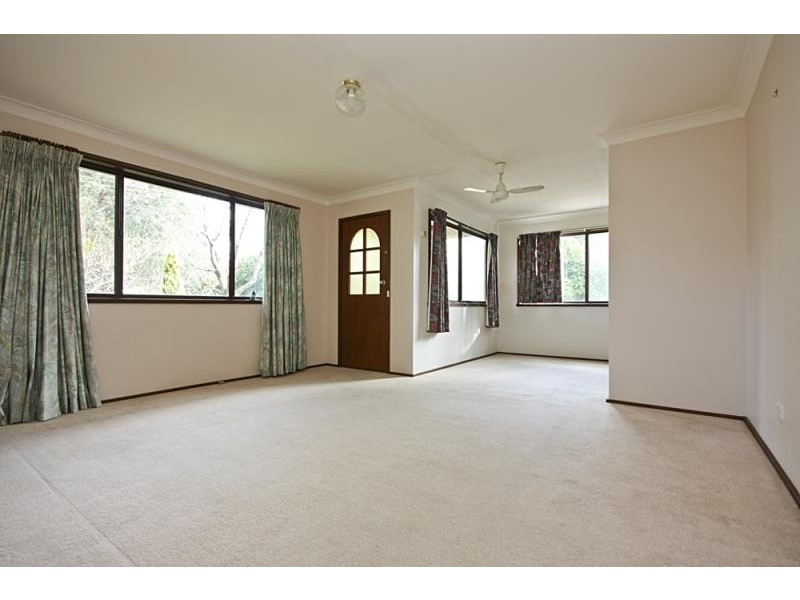 5 Lucas St, Bundanoon NSW 2578
